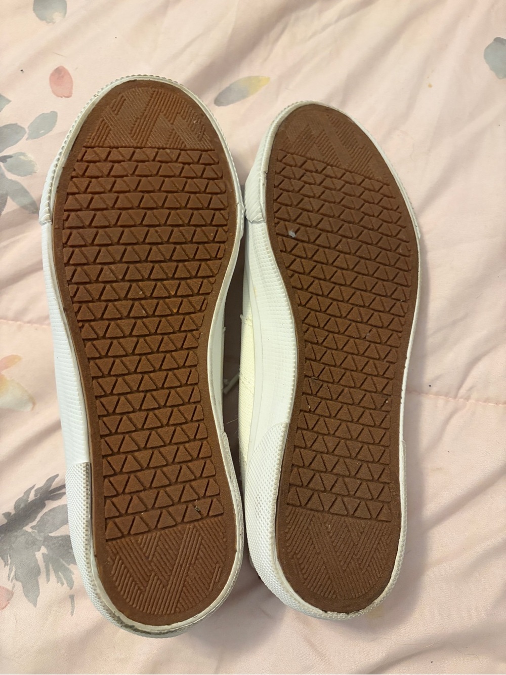 Tommy Bahama Off-White Canvas Lace-Up Sneakers - Picture 4 of 4